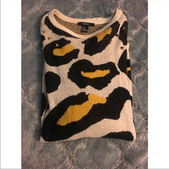 Sweater - Picture 3 of 7